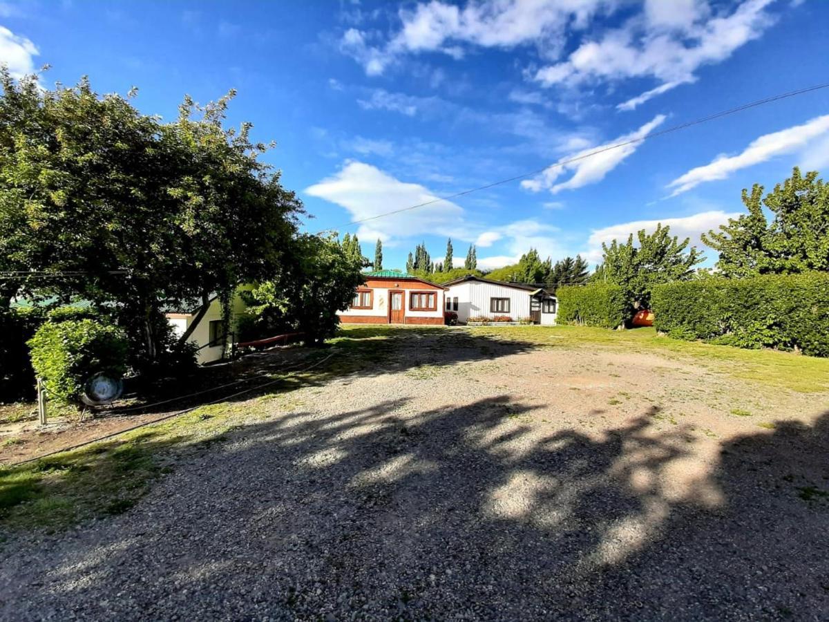 Los Dos Pinos El Calafate Exteriör bild